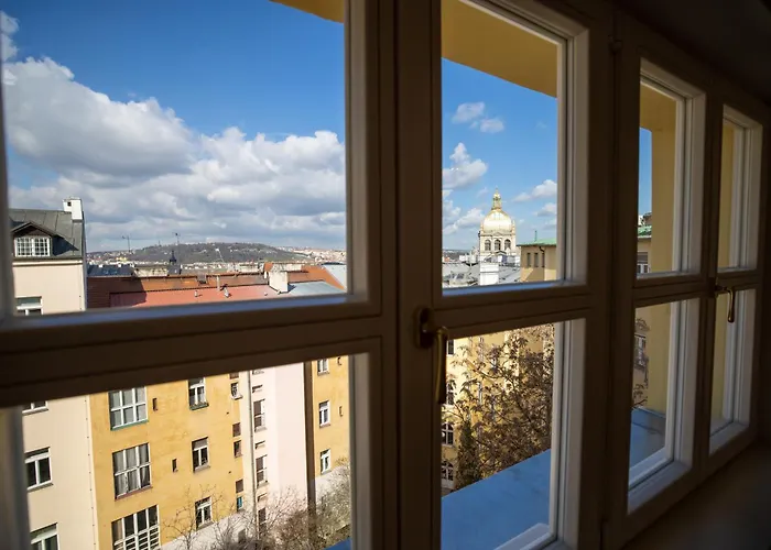 Charming Apartment By Wenceslas Square And National Museum With Ac