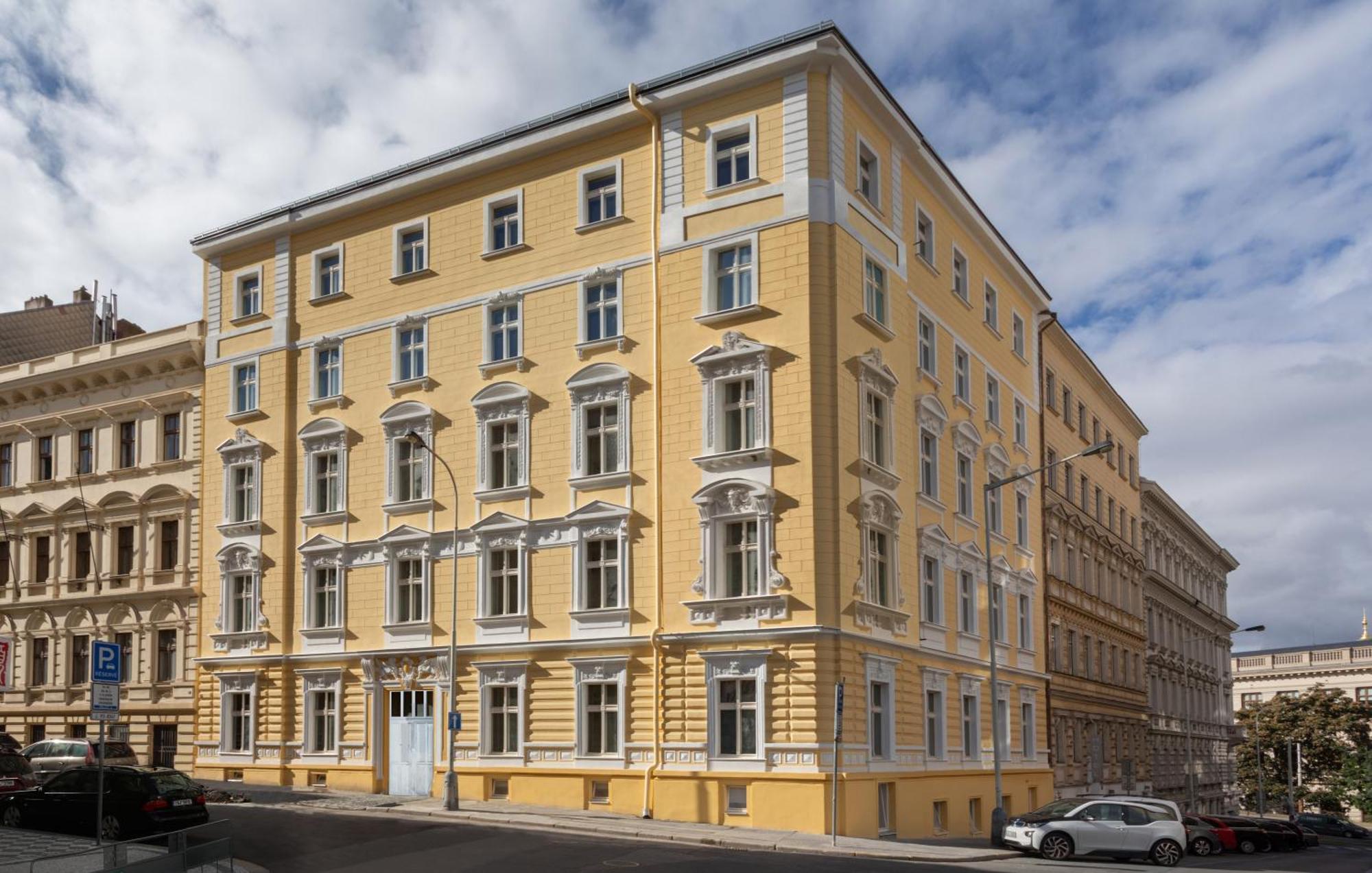 Charming By Wenceslas Square And National Museum With Ac Apartment *